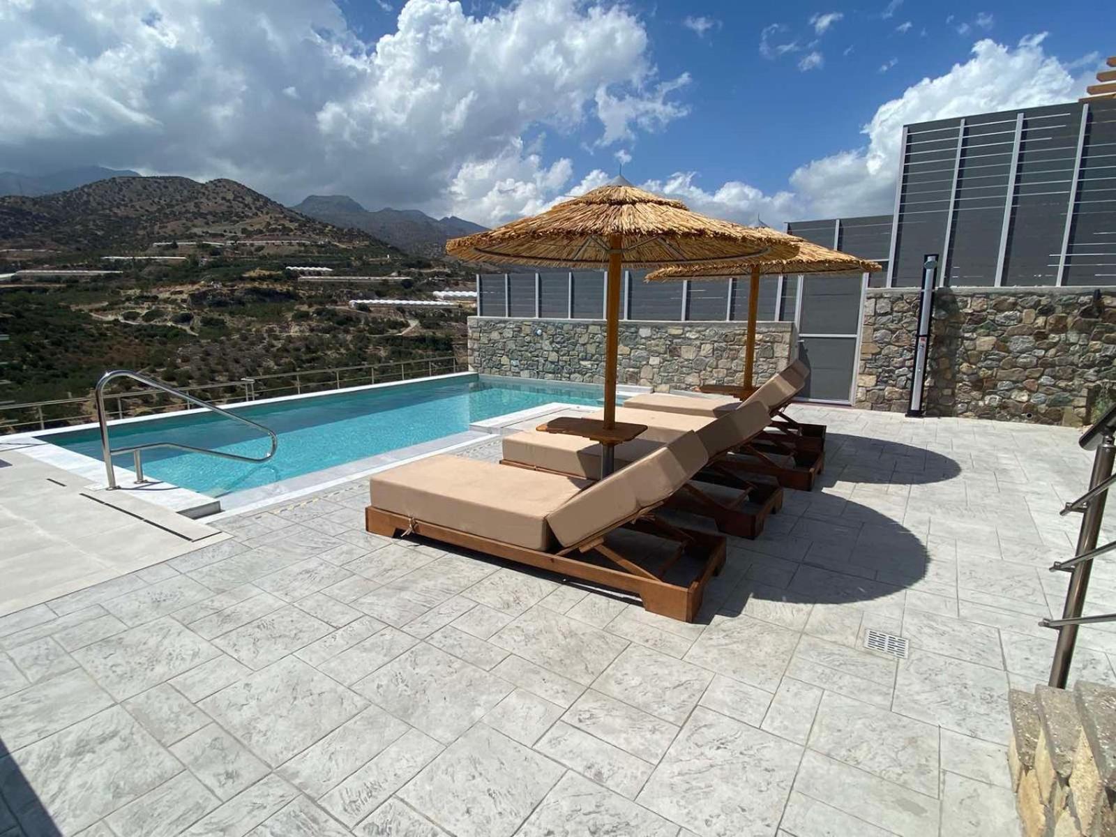 Mediterranean View Villa Makrýgialos Eksteriør bilde