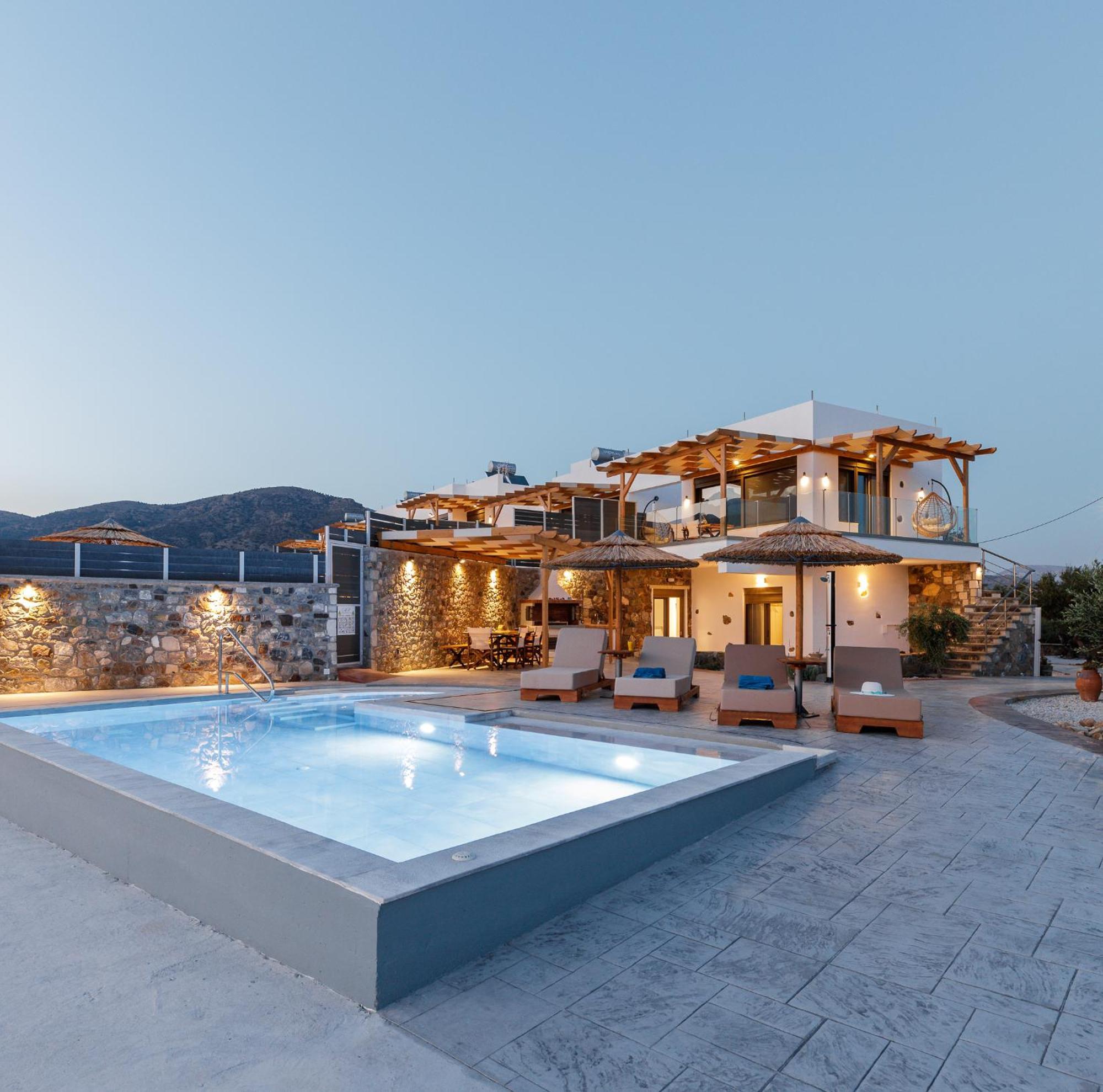 Mediterranean View Villa Makrýgialos Eksteriør bilde